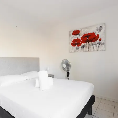 Upstays Cosy 1 Bedroom With Terrace And Ac Appartamento Cannes