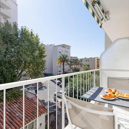 Upstays Cosy 1 Bedroom With Terrace And Ac Appartamento Cannes